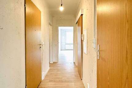Wohnung zum Mieten in Freital 391,30 € 61.14 m²