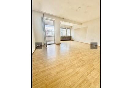 3 Zimmerwohnung zu vermieten 67059 Ludwigshafen. Schulstraße. - Ludwigshafen am Rhein