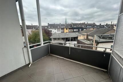 Altbaucharme in Kray! Renoviertes Apartment mit Balkon - Essen Stadtbezirk VII