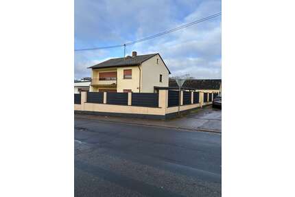 Haus zum Kaufen in Kerben 339.000,00 € 165 m²