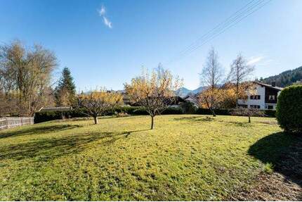 Nähe Murnau: Mehrfamilienhaus mit Gestaltungspotential und weiterer Bebauungsmöglichkeit