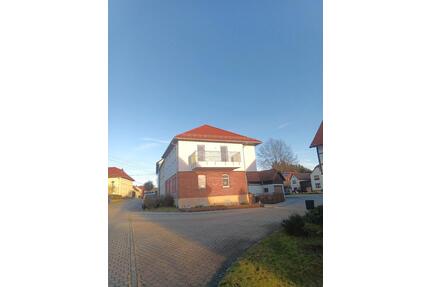 Einfamilienhaus - 900,00&nbsp;EUR Kaltmiete, ca.&nbsp; 130,00&nbsp;m&sup2; in Ranis (PLZ: 07389)
