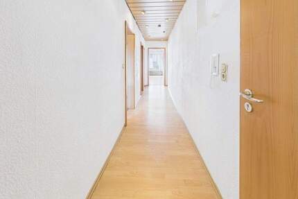 TOP-ANGEBOT: Gepfl. Wohnung mit Balkon und großem Garten - Mannheim / Rheinau