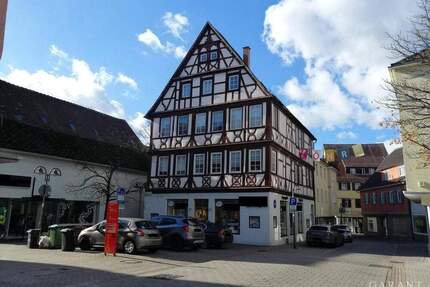 Wunderschön und einmalig: Historisches Wohn- und Geschäftshaus in der Öhringer Innenstadt - Öhringen