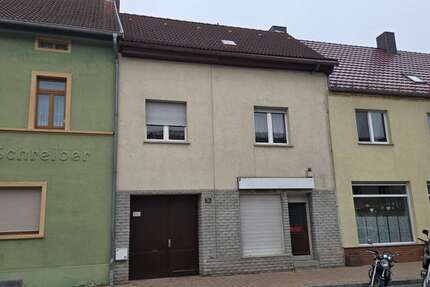 Haus zum Kaufen in Jeßnitz 95.000,00 € 100 m²