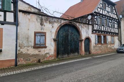 Historisches Fachwerkhaus Sanierungsobjekt - Freimersheim (Pfalz)