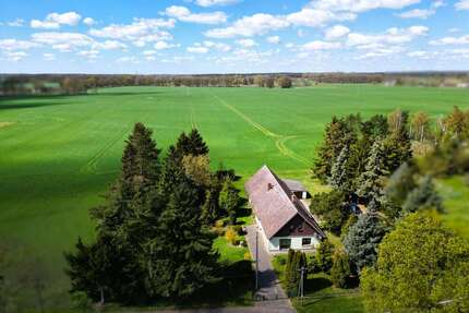 Haus zum Kaufen in Jaebetz 129.000,00 € 100 m²