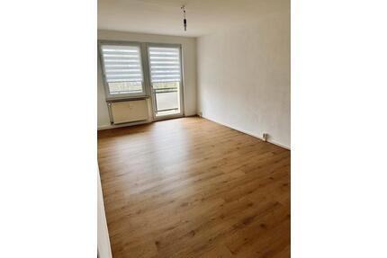Moderne 3-Zi-Wohnung in Querfurt- renoviert mit EBK + Stellplatz