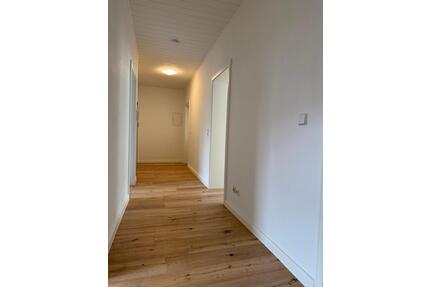 Schöne 3-Zimmerwohnung (1. OG) Meerane