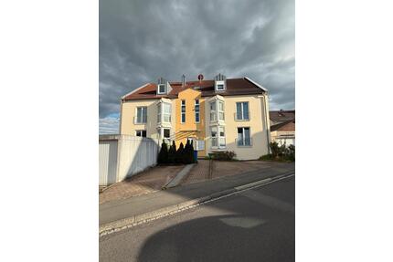 Charmante Dachgeschosswohnung in Kist