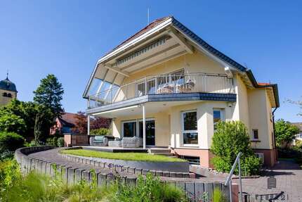 Haus zum Kaufen in Hanau Großauheim 915.000,00 € 150 m² - Hanau / Großauheim