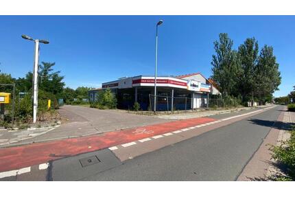 Großes Lagergebäude, Einzelhandelsideen, provisionsfrei zu verkau - Leuna