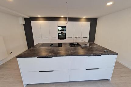 Tolle 110qm 2 ZKB mit Einbauküche und 2 Stellplätzen 4km von SLS - Überherrn