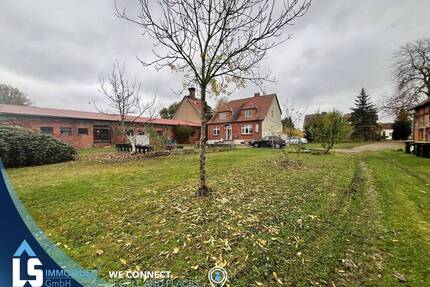 Großer Hof mit einem Ein- und Zweifamilienhaus - Hämerten