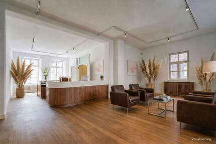 Haus zum Mieten in Düsseldorf 10.521,00 € 501 m²