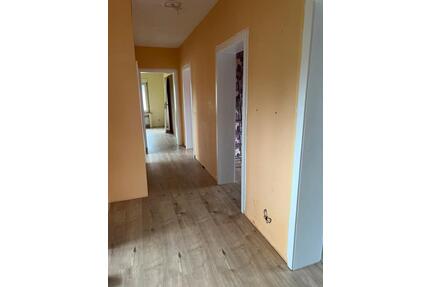 Helle 4-Zimmer-Wohnung in Solingen-Höhscheid