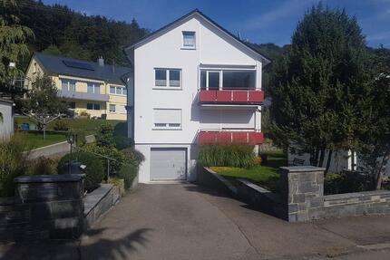 Schöne Dachgeschosswohnung in Onstmettingen - Albstadt Gemarkung Onstmettingen