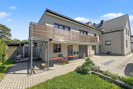 Haus zum Kaufen in Großkrotzenburg 649.000,00 € 197.31 m²