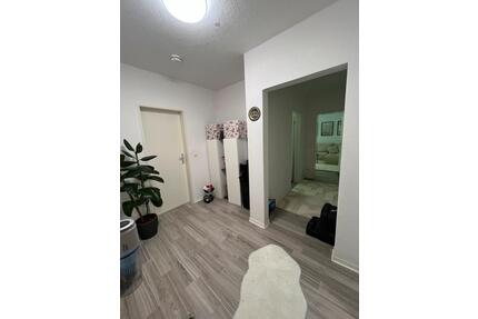Frisch sanierte 2-Zimmer-Wohnung mit Balkon in guter Lage - Dortmund Hombruch