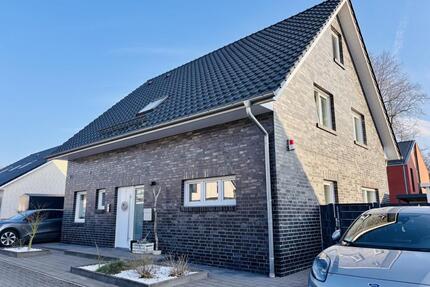 Freistehendes Einfamilienhaus mit Pool, Erdwärme & Photovoltaik - Marl Alt-Marl