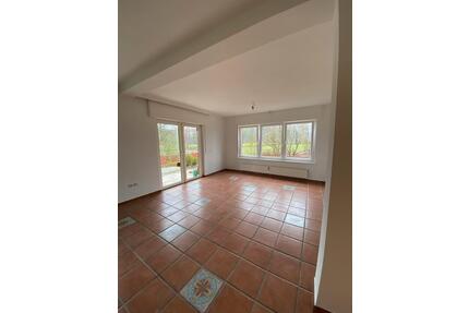 Renovierte 4-ZKB-Wohnung mit schönem Garten in Ostercappeln