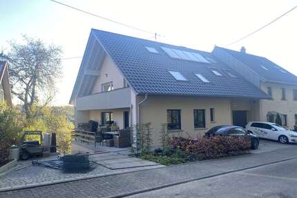Wohnung zum Mieten in Karlsruhe Grünwettersbach 1.250,00 € 140 m² - Karlsruhe / Grünwettersbach