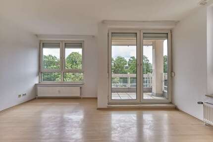 Wohnung zum Mieten in Nürnberg 1.110,00 € 93 m²