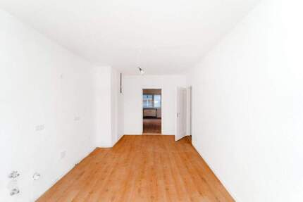 Provisionsfrei kaufen: Kernsanierte 2-Zimmer-Wohnung mit Option zur Zusammenlegung auf einer Etage - Mannheim Schwetzingerstadt