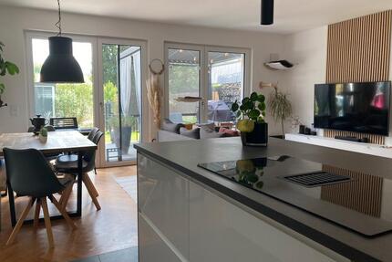 Provisionsfrei!RMH 5 Zi.,2 Bäder, 2 Dachterrassen, 2 TG-EnergieA - Schwabmünchen