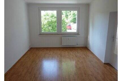 - Wohnen in Weißenfel-West - - 295,00&nbsp;EUR Kaltmiete, ca.&nbsp; 47,20&nbsp;m&sup2;&nbsp;Wohnfl&auml;che in Weißenfels (PLZ: 06667)