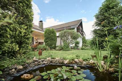 Haus zum Kaufen in Hattenhofen 729.000,00 € 182 m²
