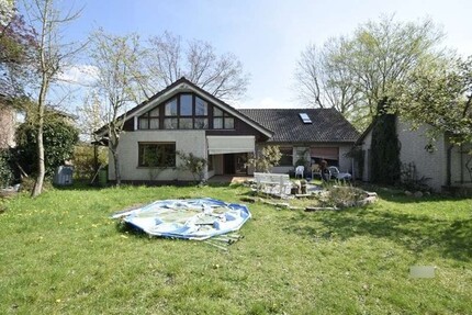 Großes Ein-Zweifamilienhaus mitten im Zentrum von Kirchweyhe