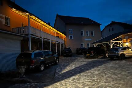 1 Wohnungen, saniert, 4 Zimmer, Bad, Gäste WC, Balkon 12 qm - Arnstadt