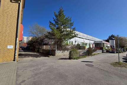 Grundstück zu verkaufen in Rostock 2.600.000,00 € 3516 m²