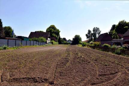 Sonniges Baugrundstück für 3 Doppelhäuser zu verkaufen - Uetersen