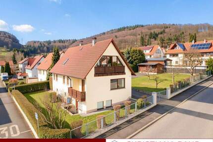 GEPFLEGTES WOHNHAUS MIT GROSSEM GARTEN IN SCHÖNER WOHNLAGE: EFH in Truchtelfingen - Albstadt