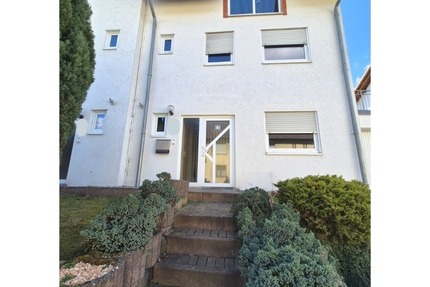Housing approved: großes Reihenendhaus mit Stellplatz, Galerie & Terrasse über 4 Etagen zu vermieten - Queidersbach