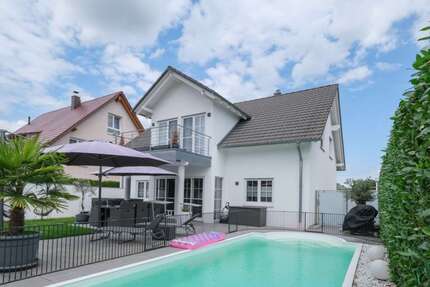 Haus zum Kaufen in Bad Krozingen 990.000,00 € 210 m²