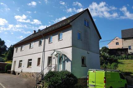 Mehrfamilienhaus mit 3 +1 Wohnungen und großem Grundstück - Frankenberg Altenhain