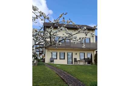 Haus zum Kaufen in Rhodt unter Rietburg 986.000,00 € 268 m²