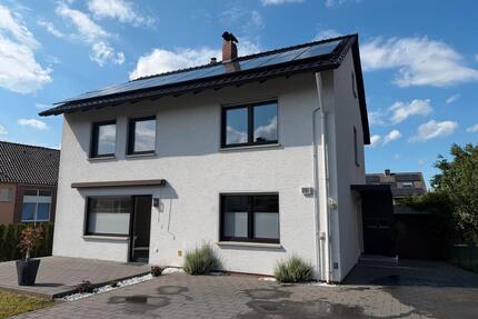 Modernisiertes 1-2 Familienhaus mit genehmigter Anbaumöglichkeit - Bad Oeynhausen