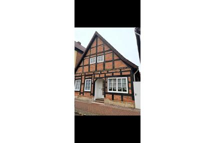 Kleines Fachwerkhäuschen - 189.000,00&nbsp;EUR Kaufpreis, ca.&nbsp; 119,00&nbsp;m&sup2; in Bücken (PLZ: 27333)