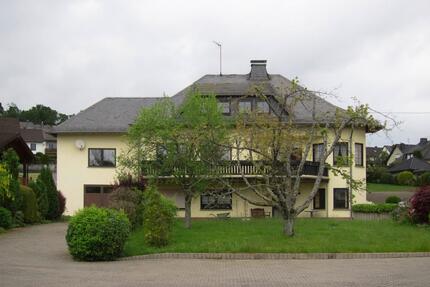 Großzügiges Einfamilienhaus mit mögl. Einliegerwohnung - Blankenrath