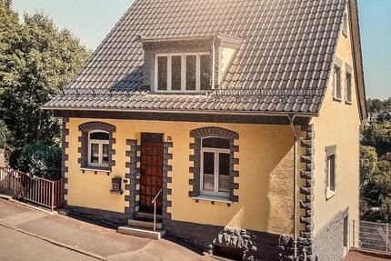 Einfamilienhaus - 240.000,00&nbsp;EUR Kaufpreis, ca.&nbsp; 125,00&nbsp;m&sup2; in Engelskirchen (PLZ: 51766)