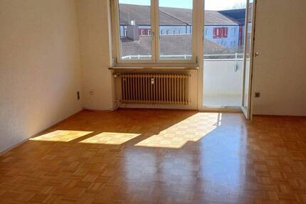 3-Zimmer-Wohnung mit Balkon & Garage in Weiden | 68 m² | WIRD RENOVIERT
