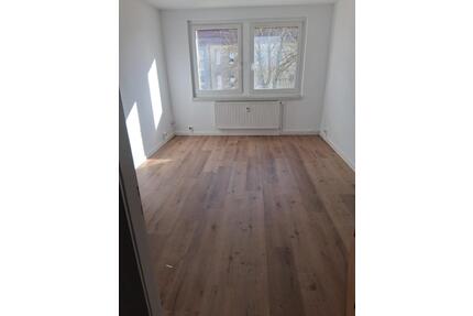 helle 2-Raum-Wohnung im 1. Obergeschoss – ruhige Lage in Friedrichswerth - Drei Gleichen