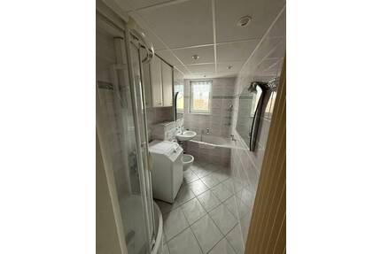 +++ Charmantes 3-Zimmer-Apartment mit Balkon in Weißenfels +++
