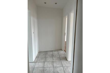 Gut geschnittene 2-Zimmer-Wohnung mit Zusatzraum - Mühlhausen (Thüringen)