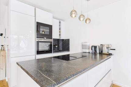 Moderne 3-Zimmer-Wohnung mit Balkon und zwei Bädern - Markt Schwaben