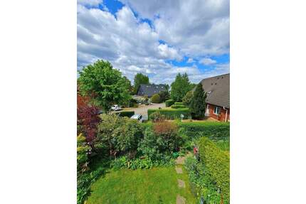 Helle 3,5-Zimmer-Dachgeschosswohnung mit Balkon & Stellplatz – ruhige Lage, Regionalbahn fußläufig - Rüdnitz